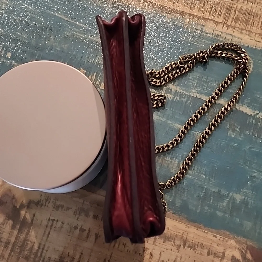 Maxwell Chain Crossbody - Picture 5 of 13